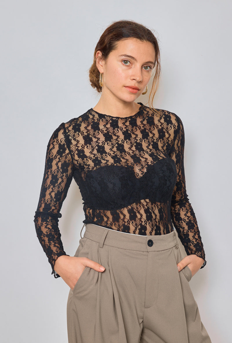 Top dentelle (plusieurs coloris)