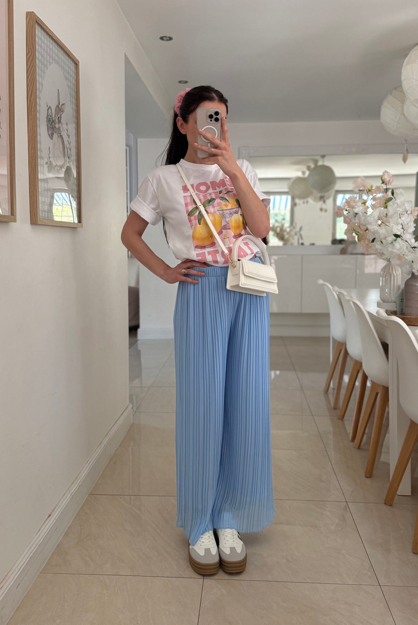 Pantalon plissé (plusieurs coloris)
