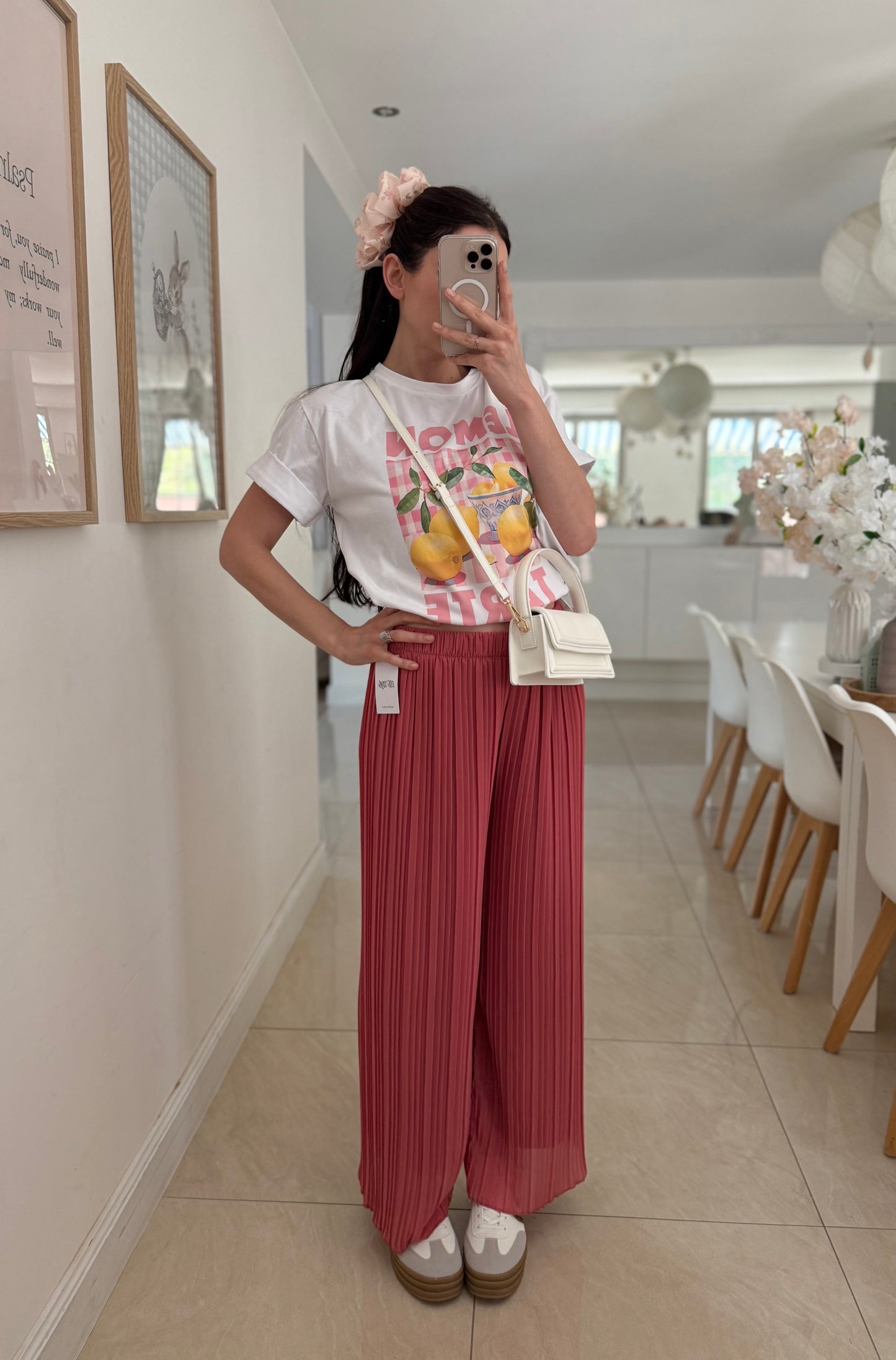 Pantalon plissé (plusieurs coloris)