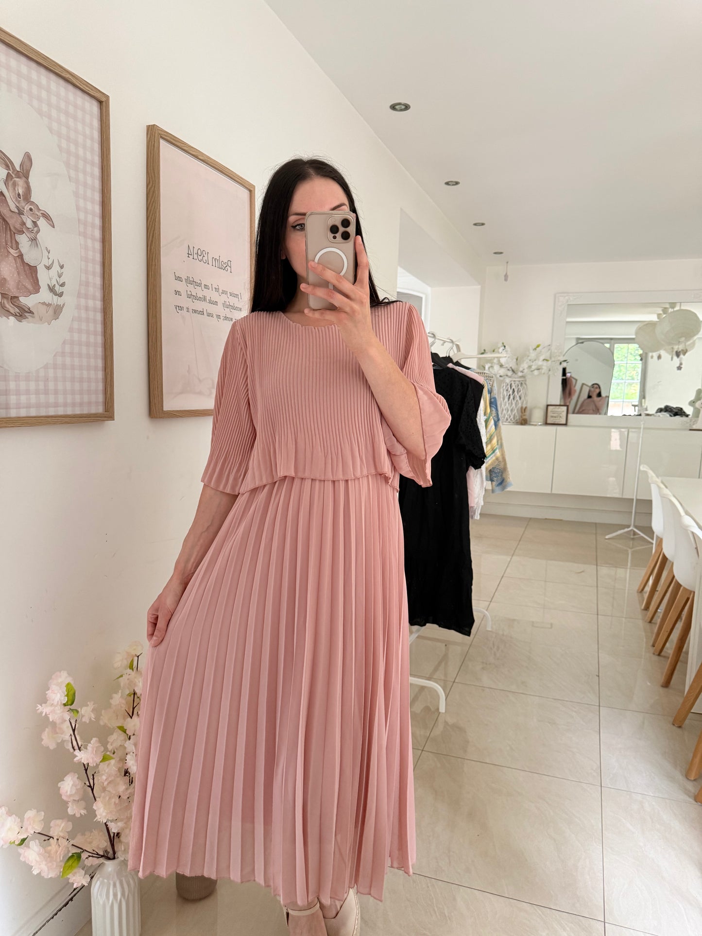 Robe longue plissée